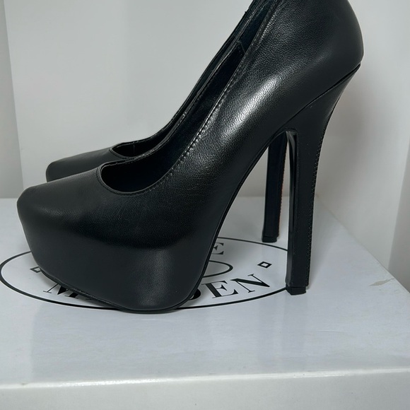 Steve Madden Women’s Black High Heel Pumps Back Zipper, Size 6, Upper Leather - Picture 6 of 11